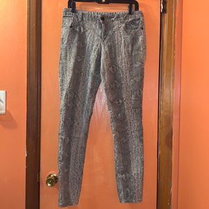 MOSSIMO SUPPLY CO Snake print Skinny Jeans women size 13